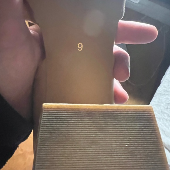 Sheychelles rose gold hell | Size 9 - Picture 4 of 5